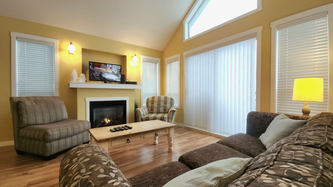 Photo of Livingroom in Central Okanagan