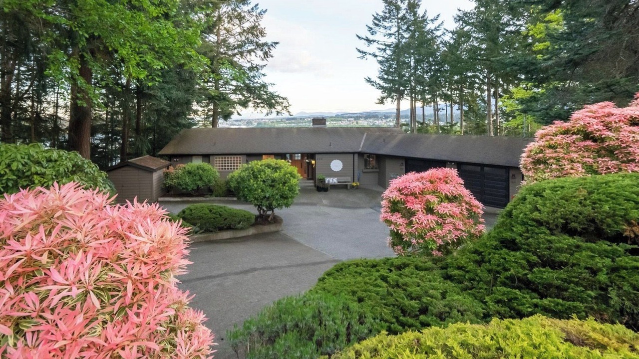 Photo of Outdoor in Departure Bay