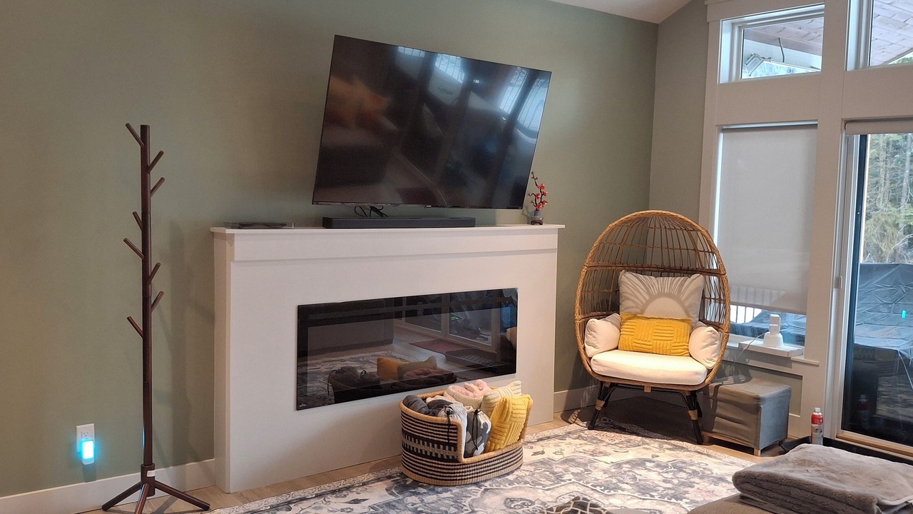 Photo of Livingroom in Eastern Hillsides