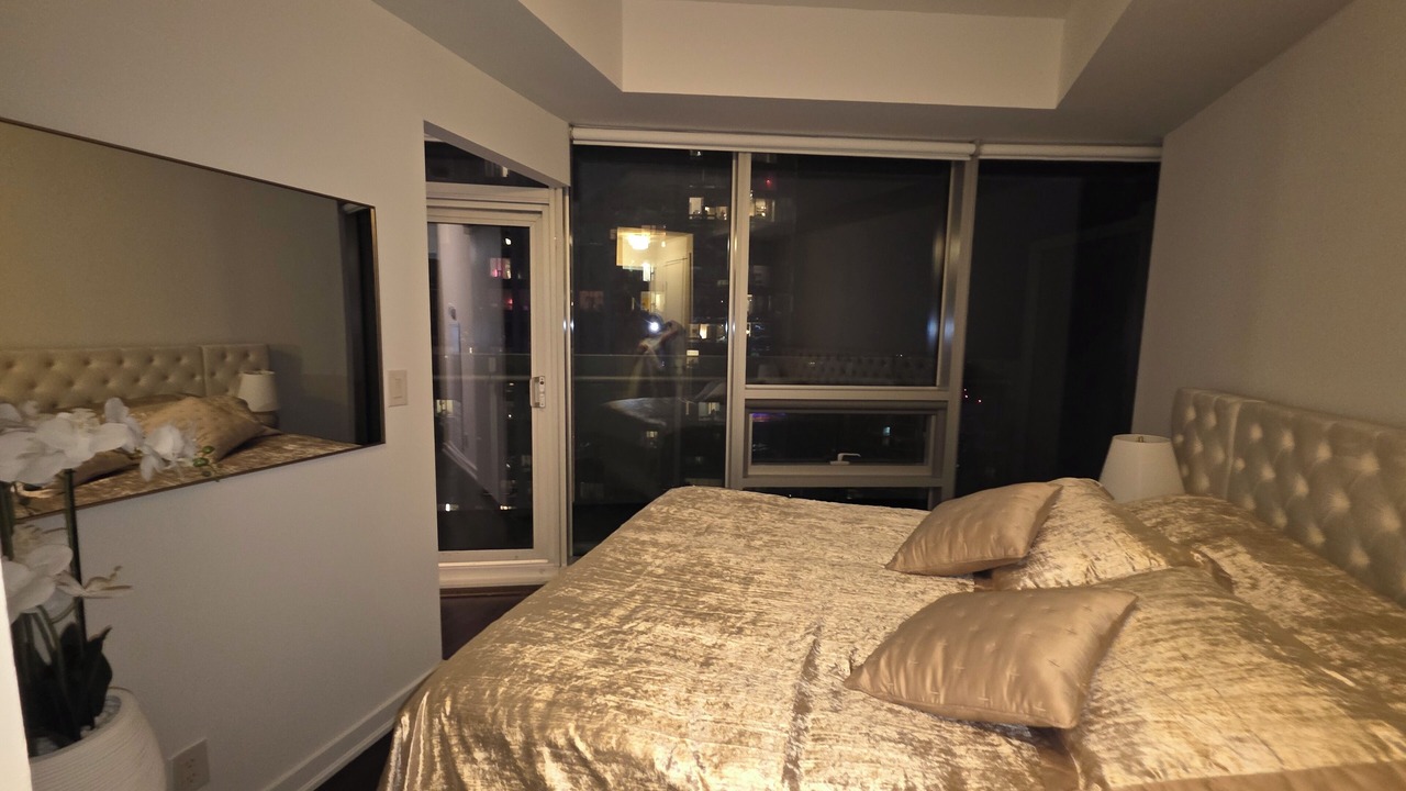 Photo of Bedroom in Toronto Entertainment District