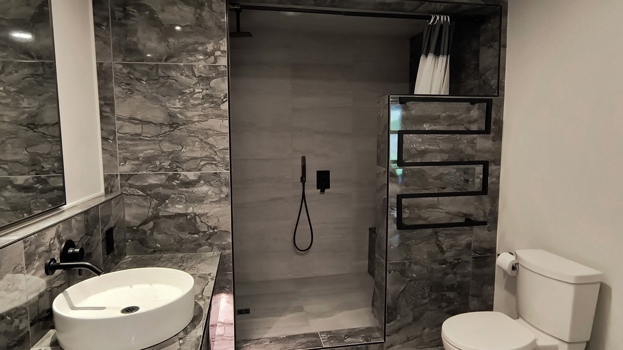 Photo of Bathroom in Okanagan-Similkameen