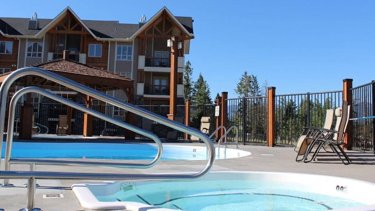 Photo of Outdoor in Radium Hot Springs