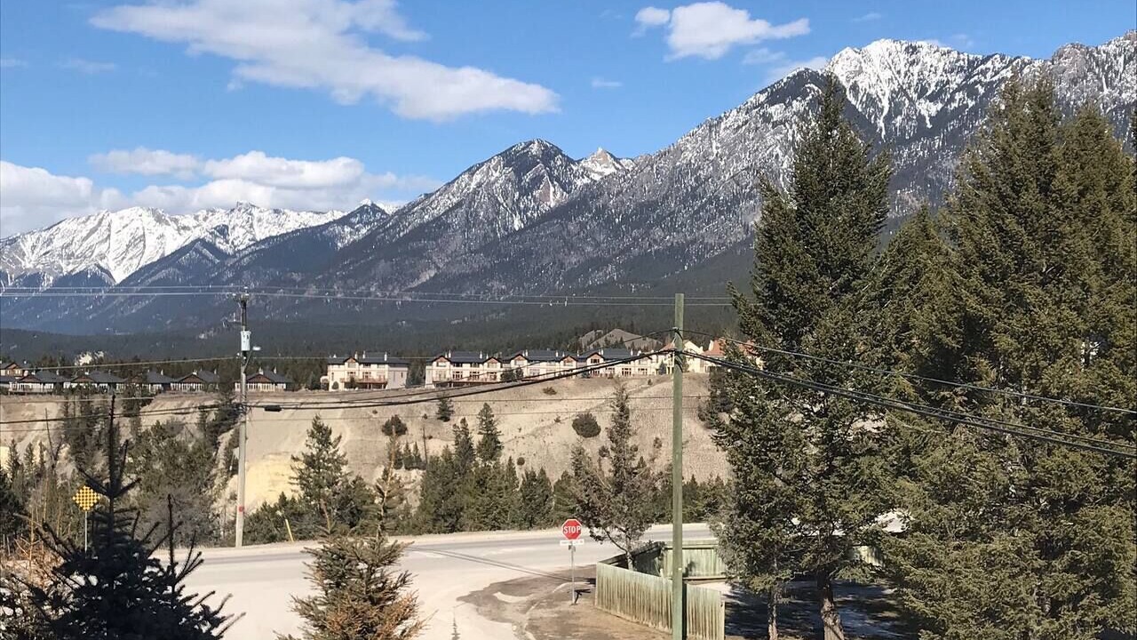 Photo of Patio Balcony in Radium Hot Springs