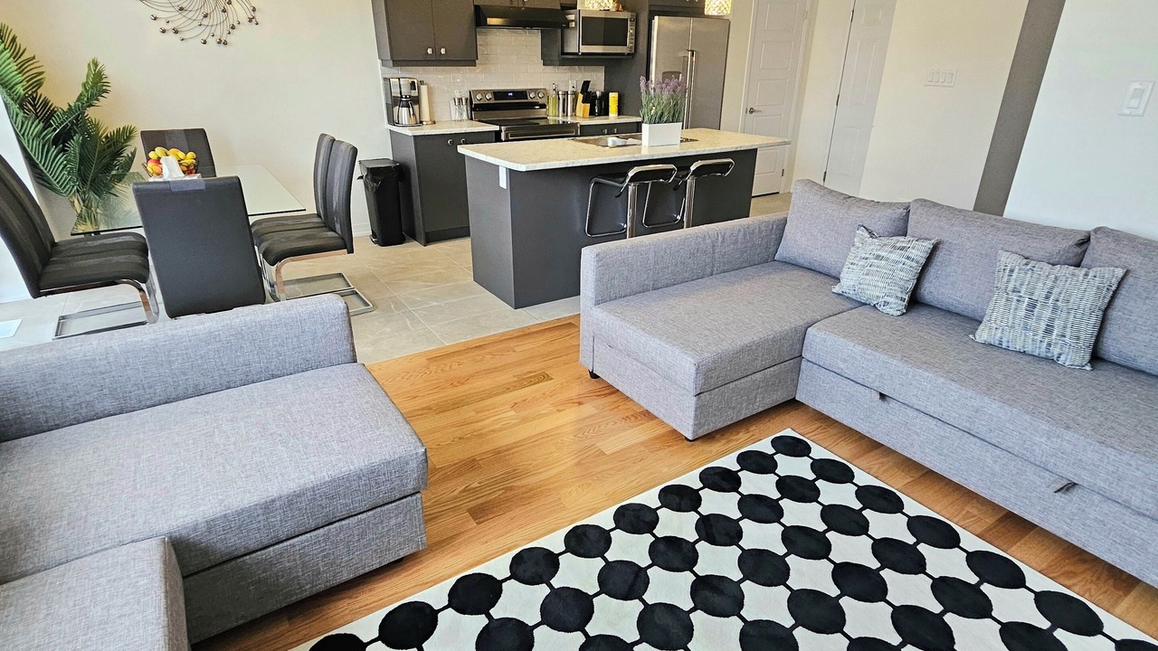 Photo of Livingroom in Thorold