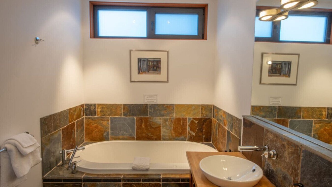 Photo of Bathroom in Ucluelet