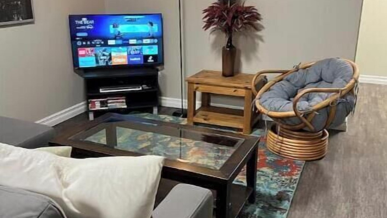 Photo of Livingroom in Langley