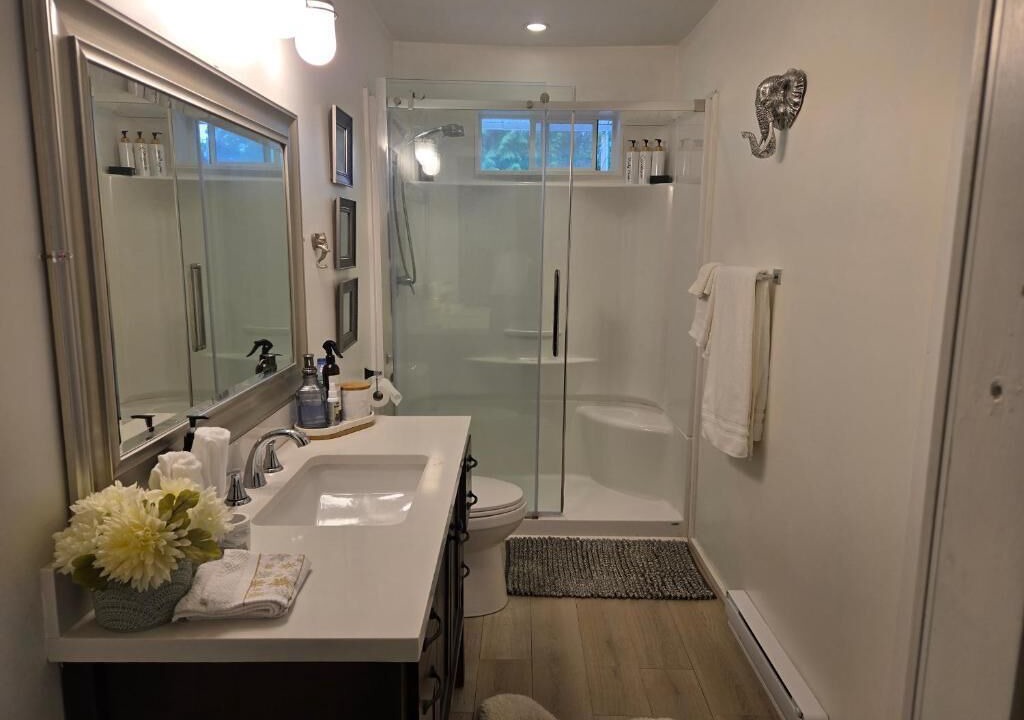 Photo of Bathroom in Regional District of Nanaimo