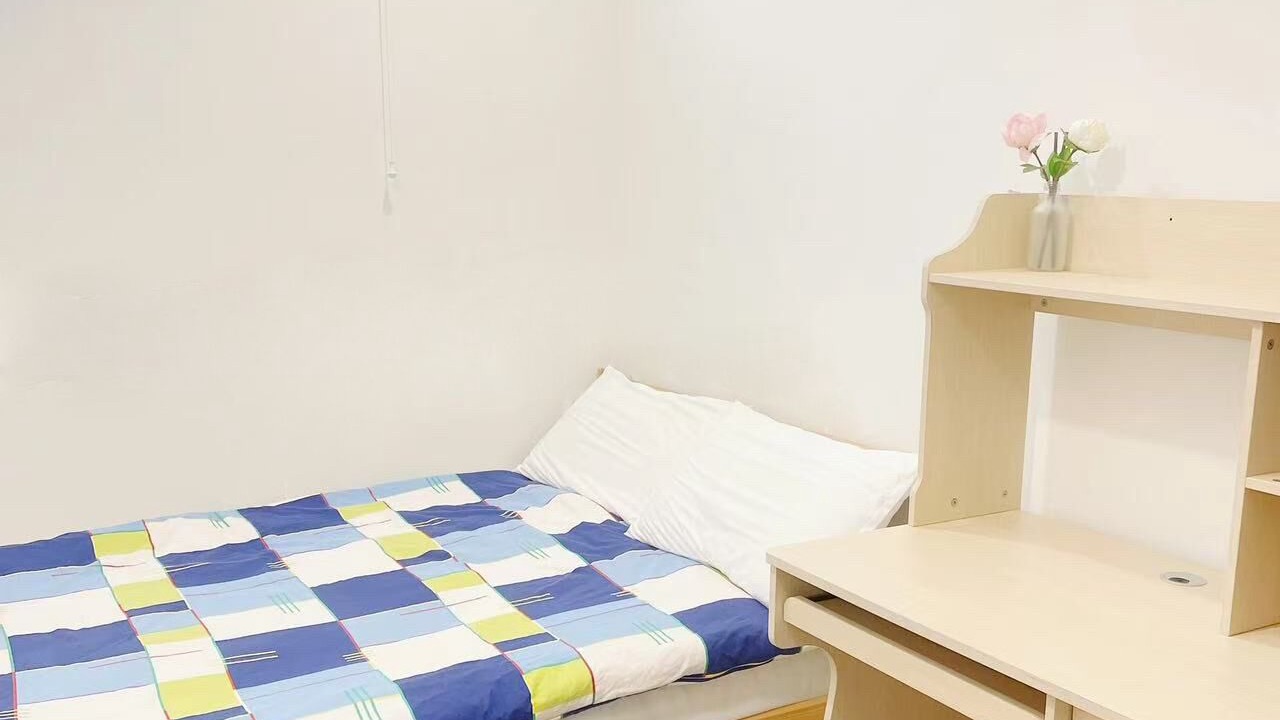 Photo of Bedroom in Arbutus Ridge