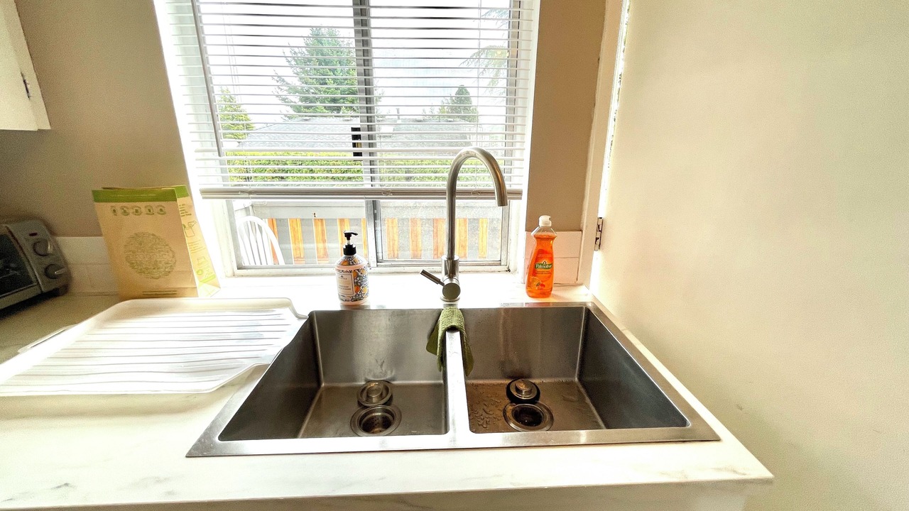 Photo of Kitchen in South Surrey