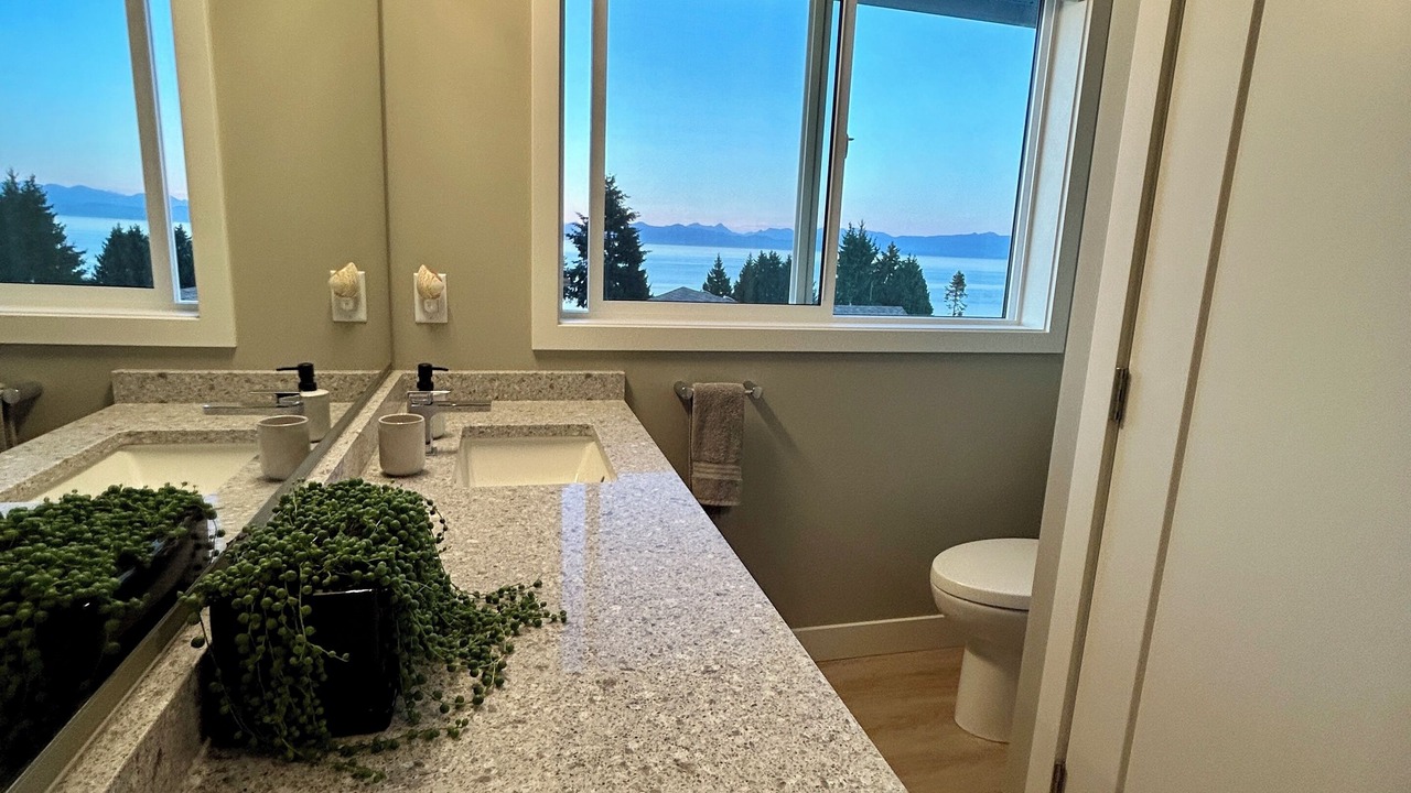 Photo of Bathroom in Regional District of Nanaimo