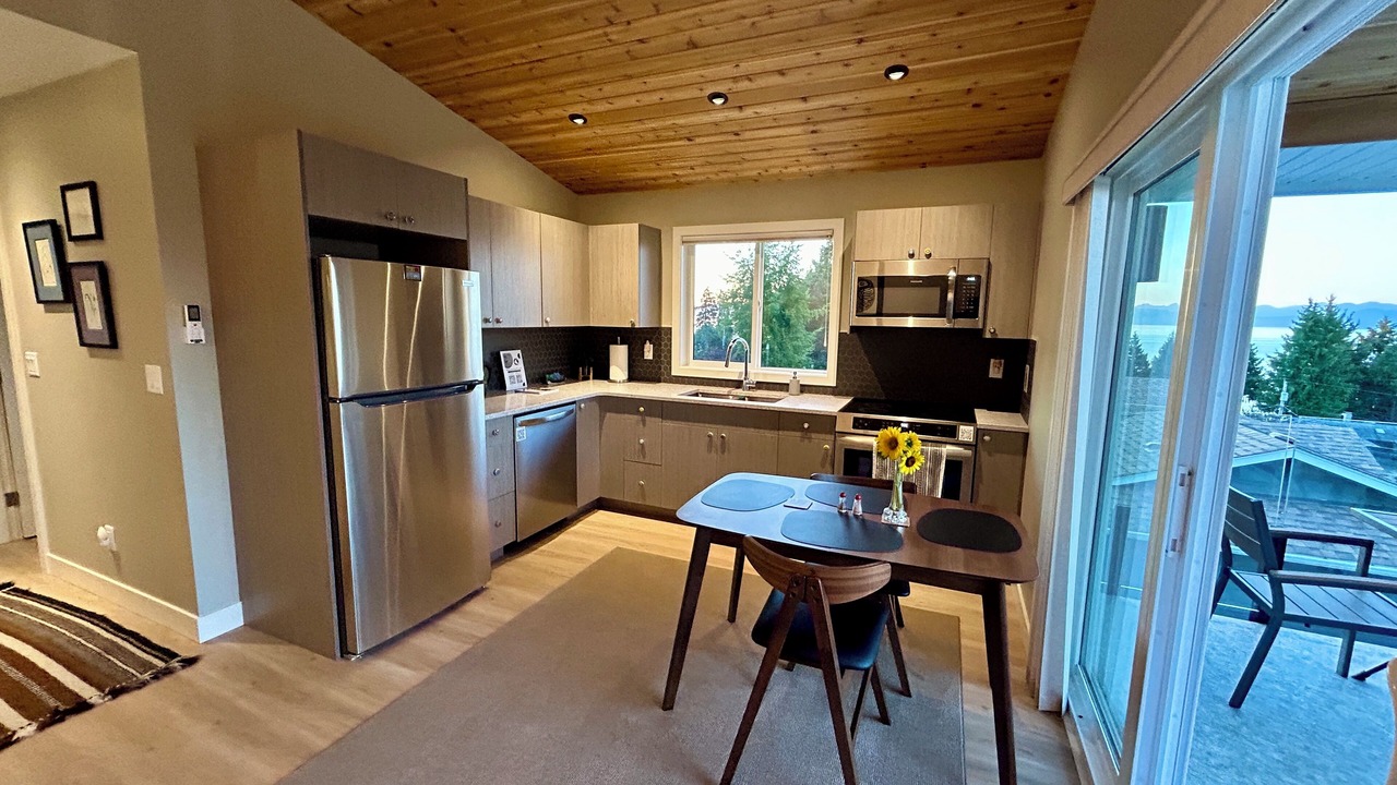 Photo of Kitchen in Regional District of Nanaimo