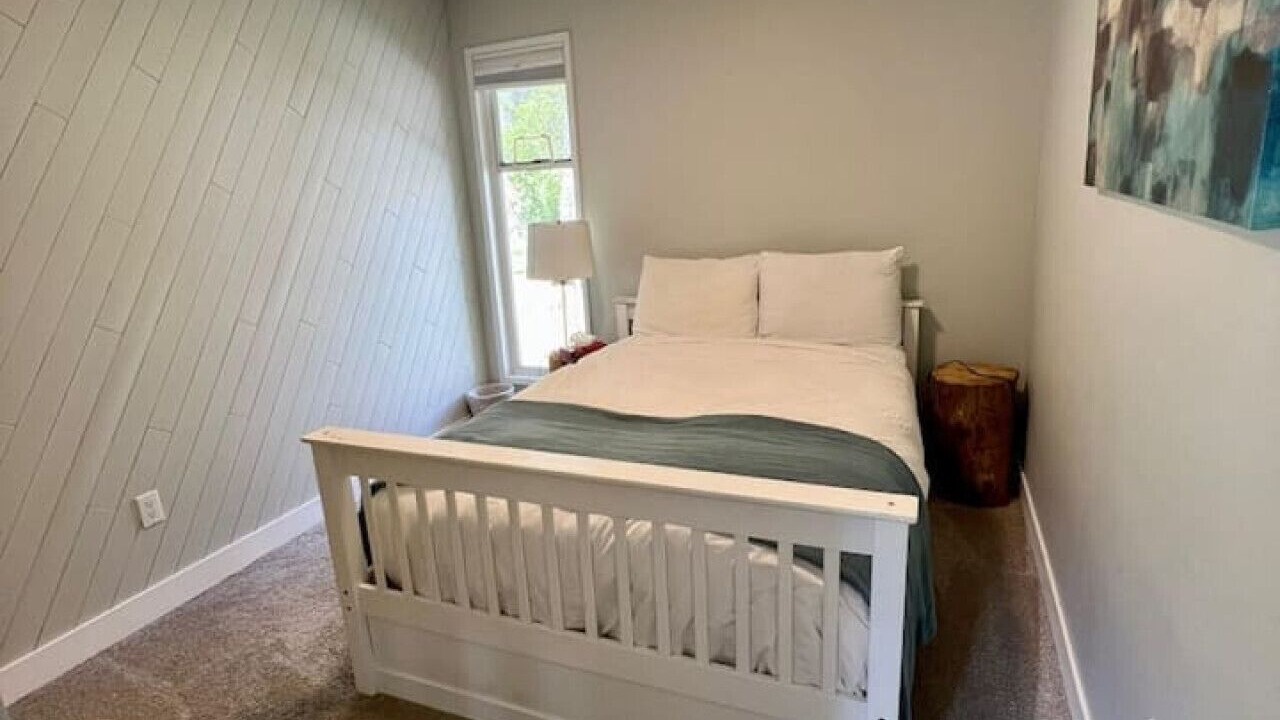 Photo of Bedroom in Campbell River