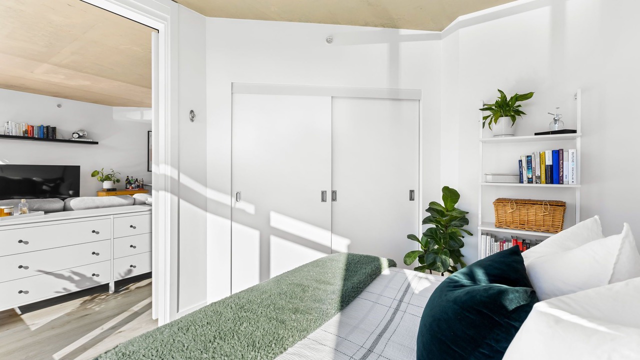 Photo of Bedroom in Crosstown