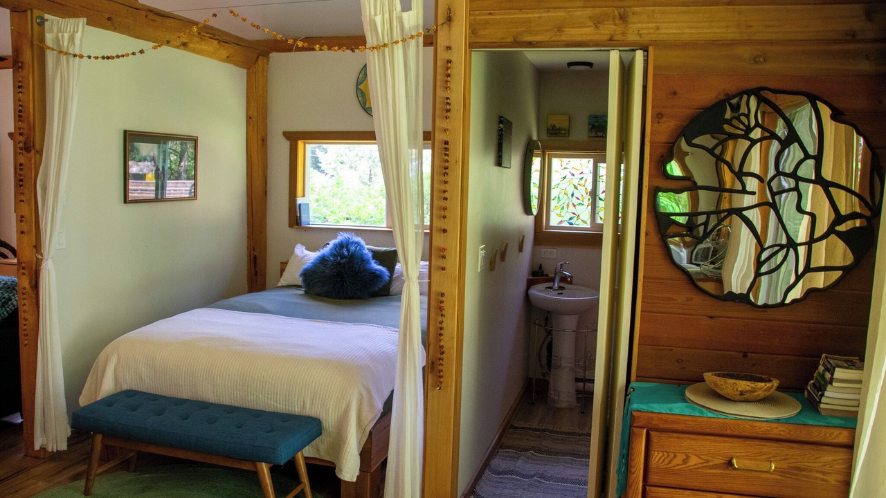 Photo of Bedroom in Strathcona