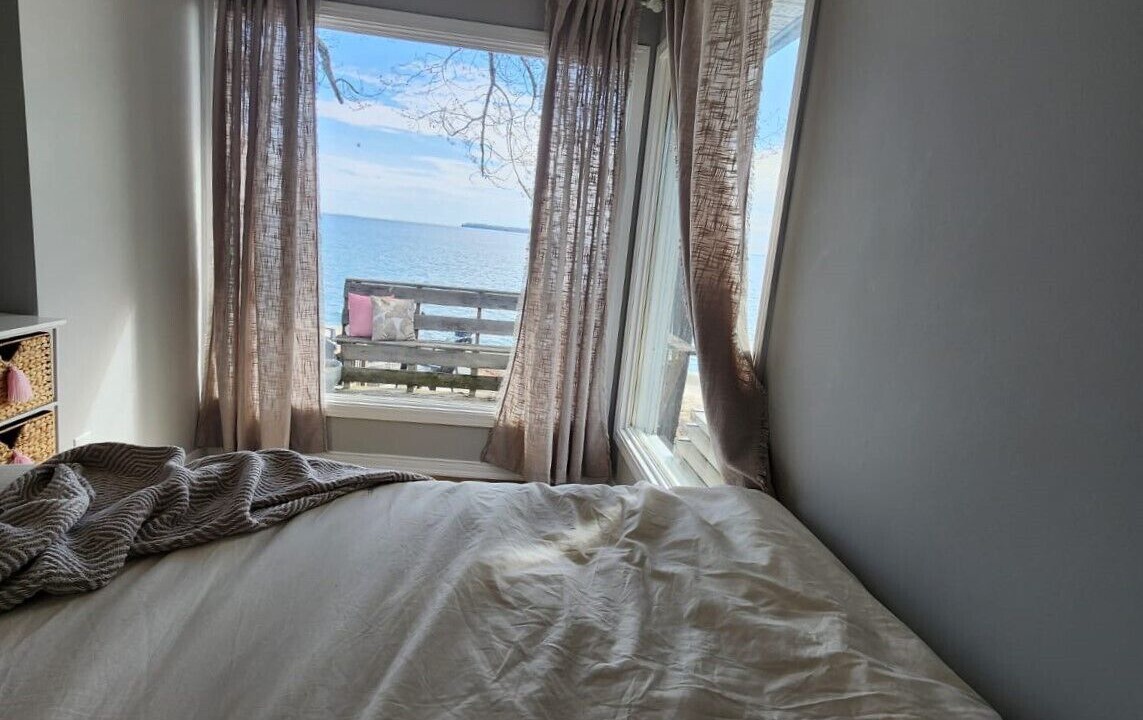 Photo of Bedroom in Alcona