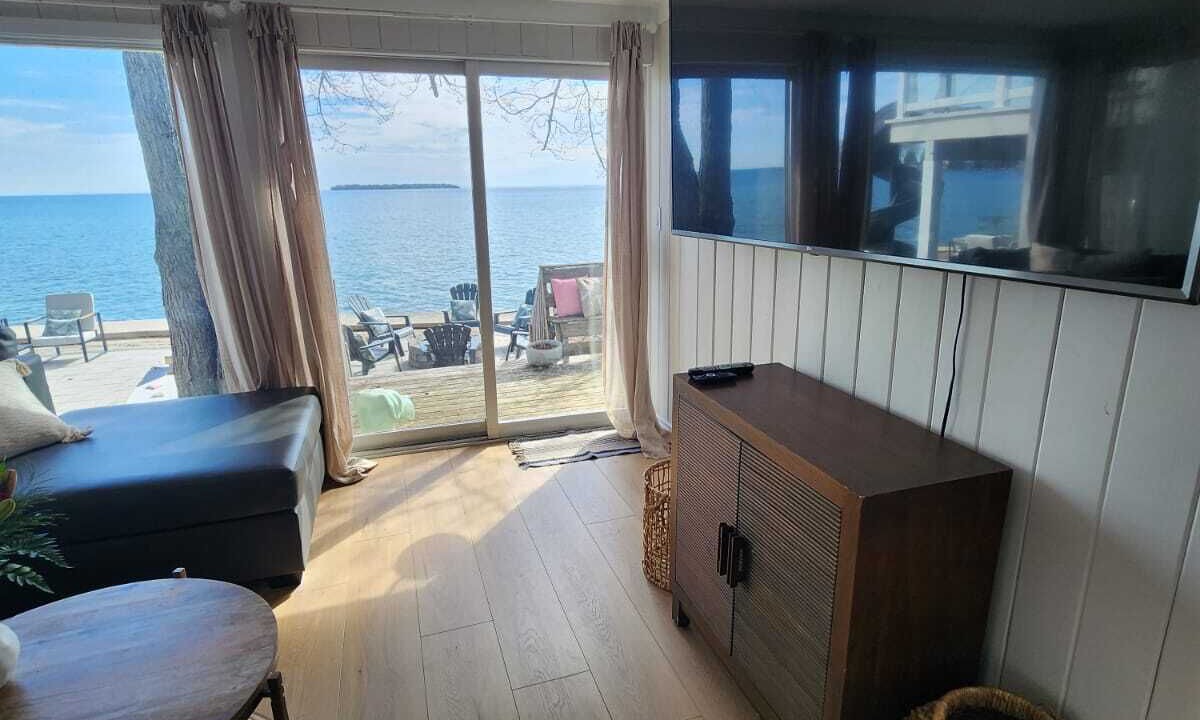 Photo of Livingroom in Alcona