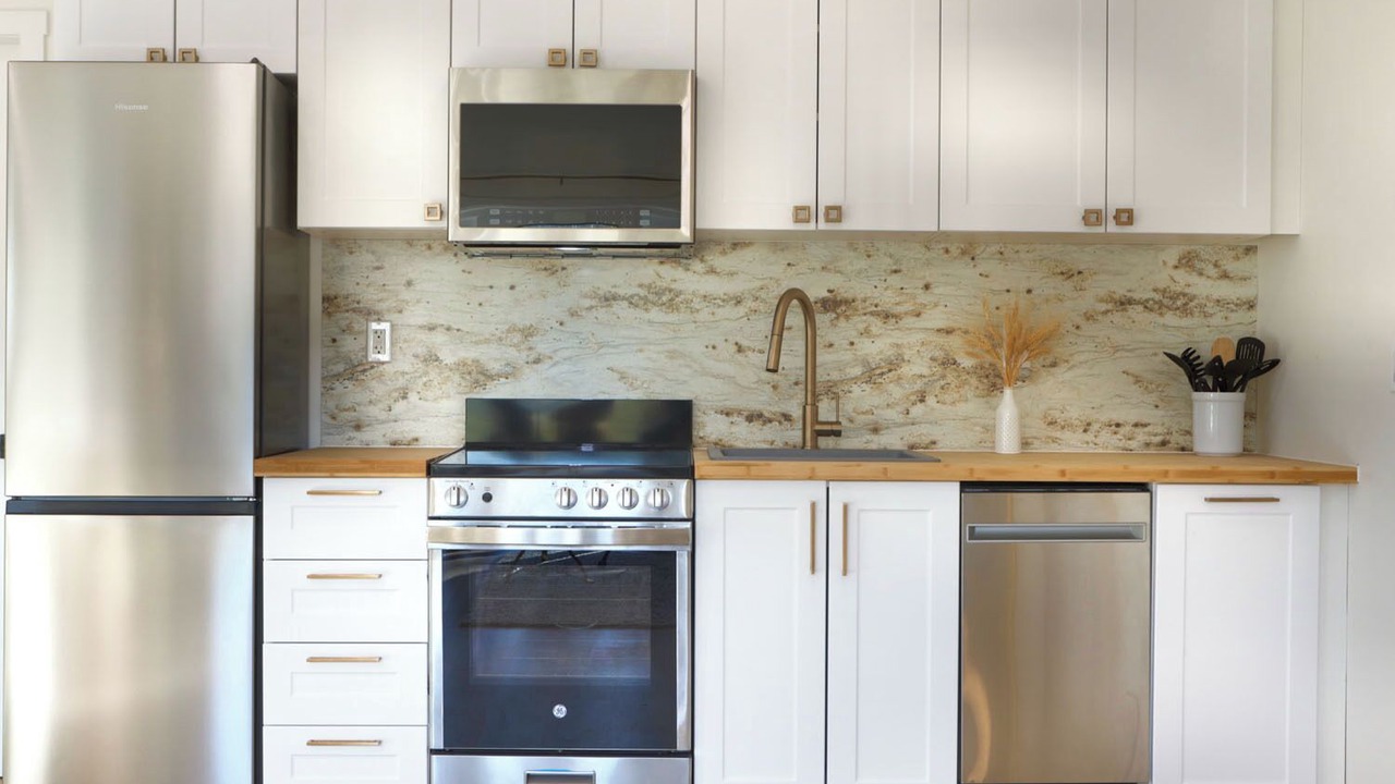 Photo of Kitchen in Shawnigan Lake