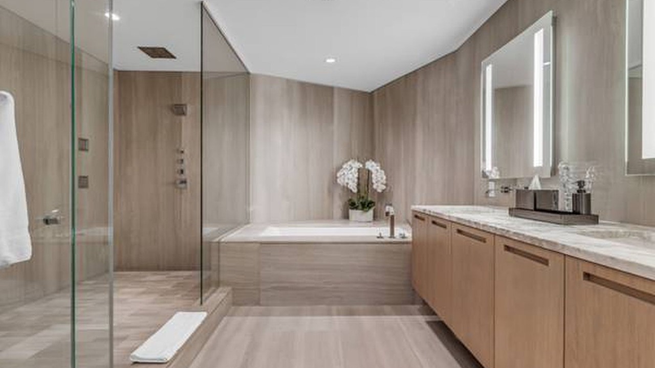 Photo of Bathroom in Coal Harbour