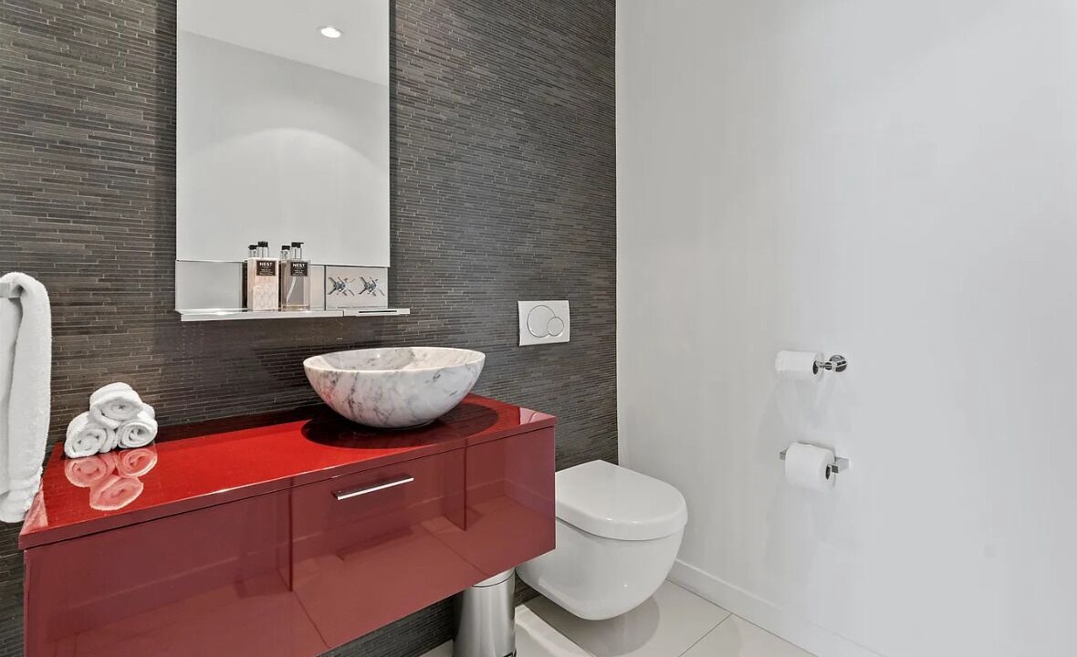 Photo of Bathroom in Coal Harbour