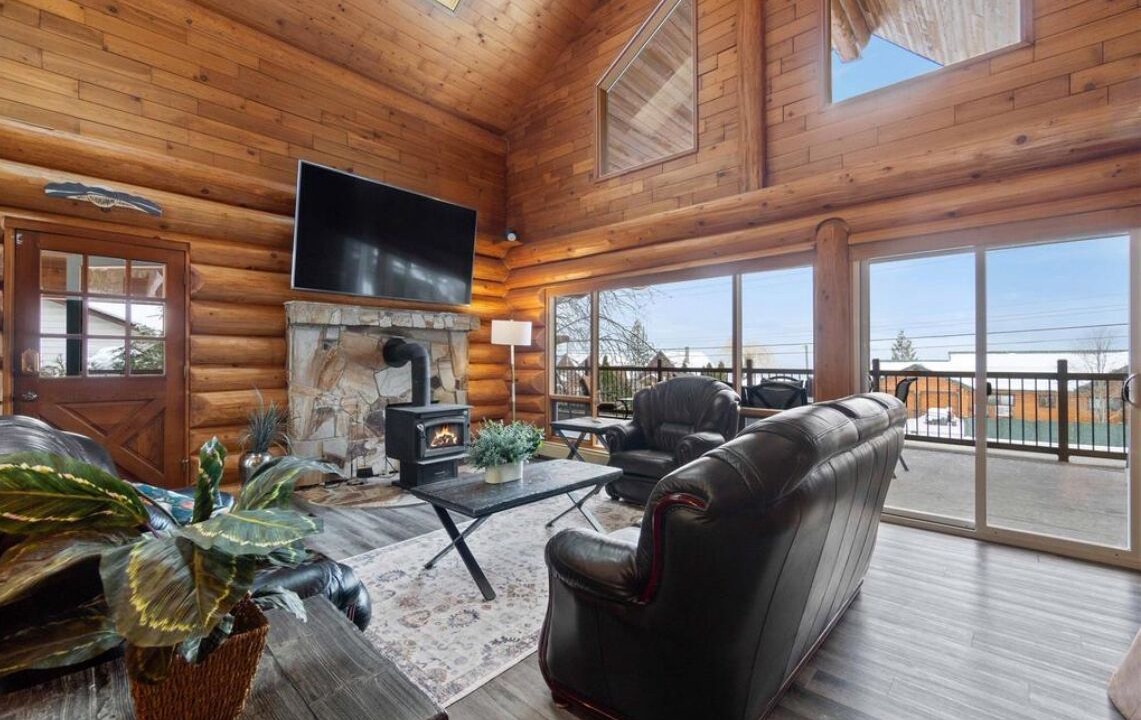 Photo of Livingroom in Magna bay