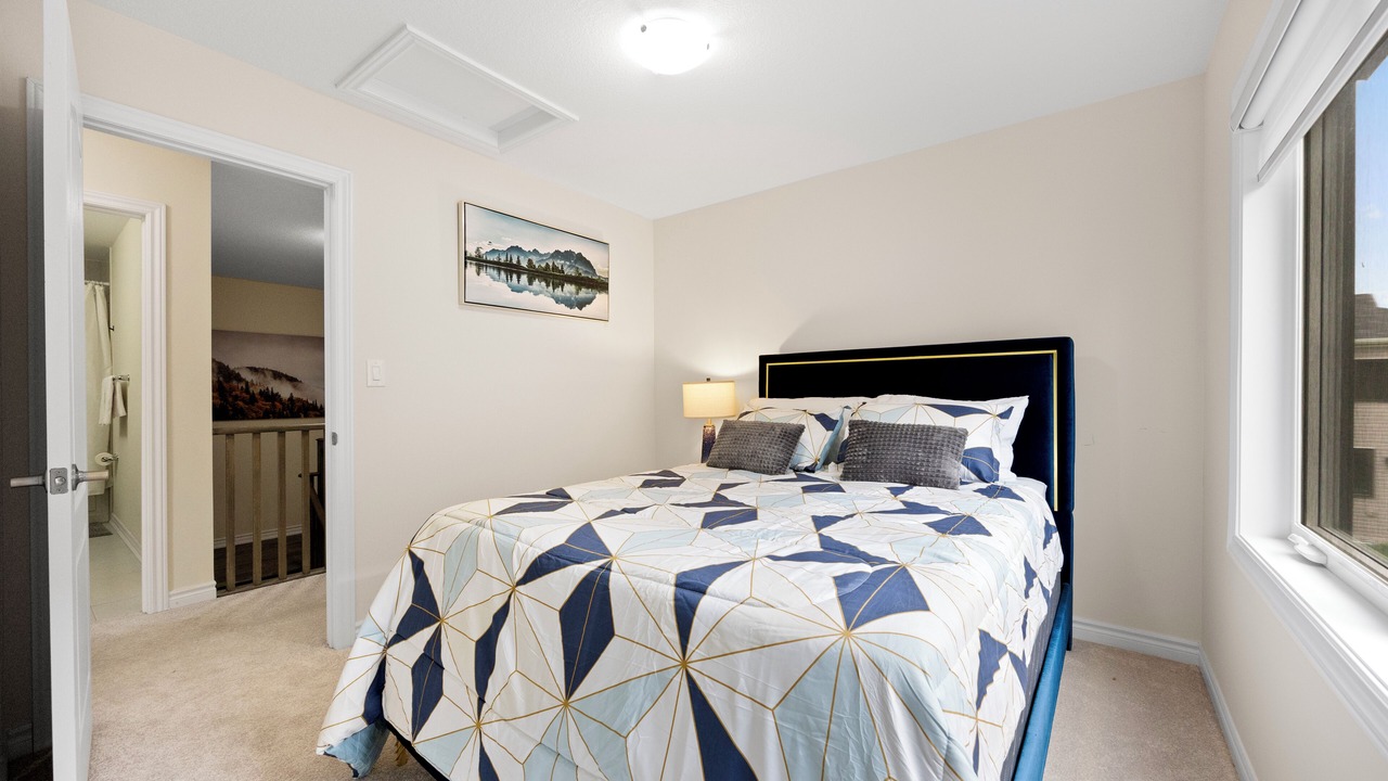 Photo of Bedroom in Thorold