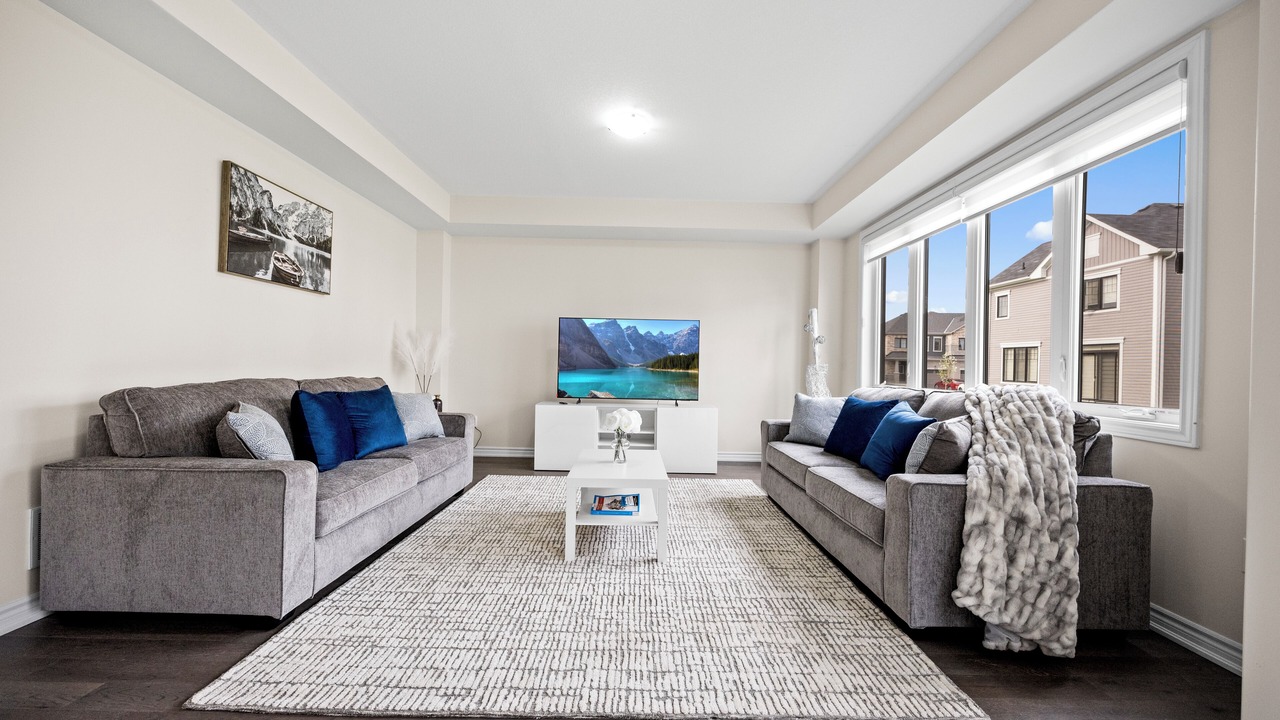 Photo of Livingroom in Thorold