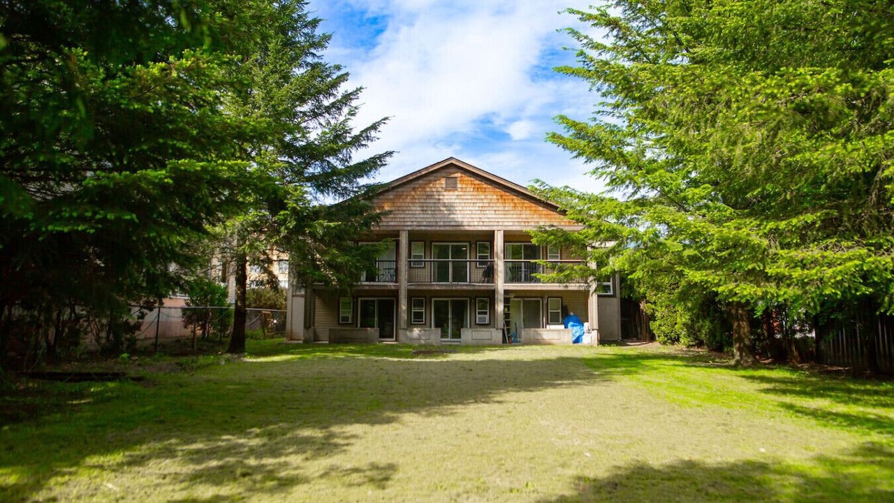 Photo of Outdoor in Harrison Hot Springs