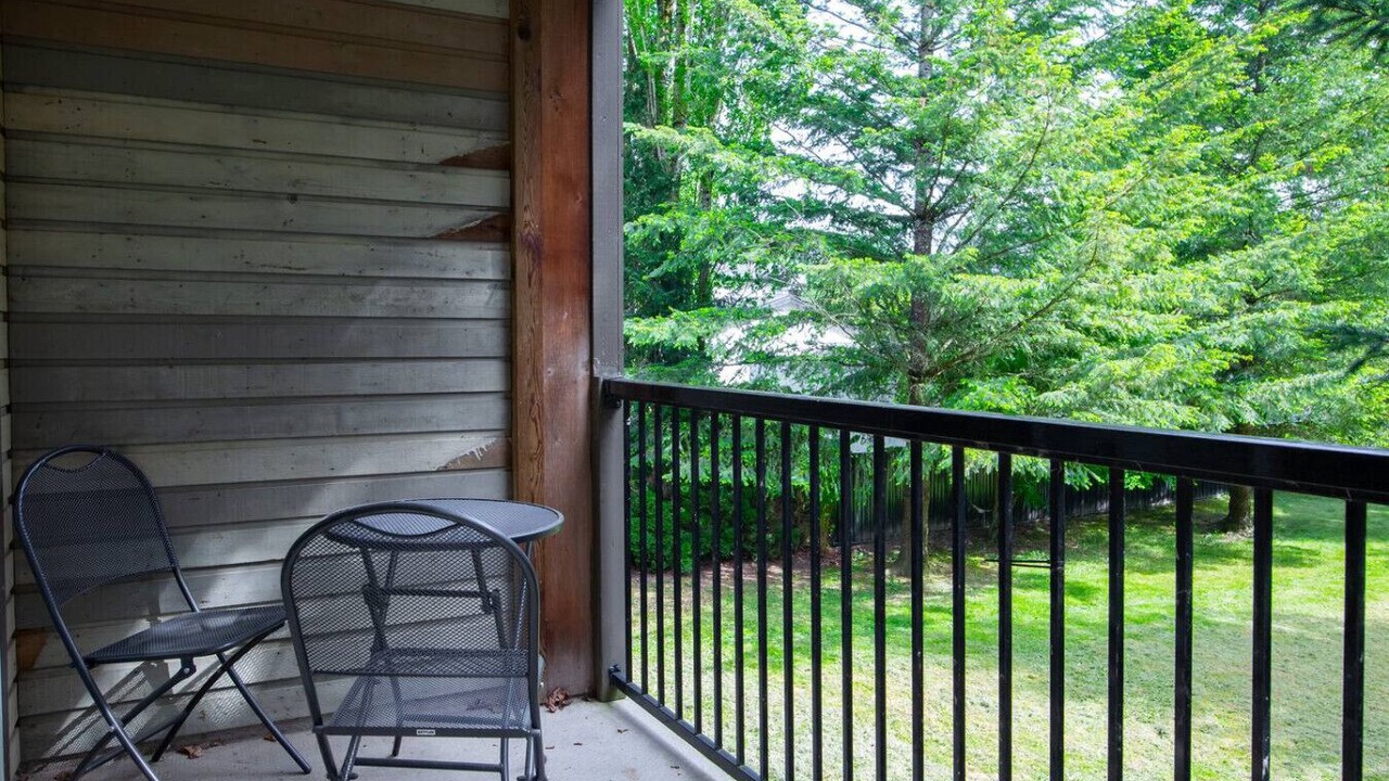 Photo of Patio Balcony in Harrison Hot Springs