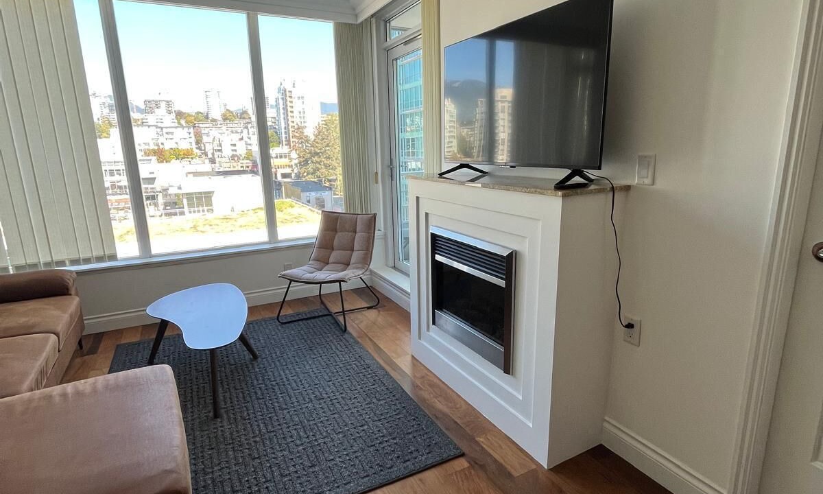 Photo of Livingroom in Lower Lonsdale