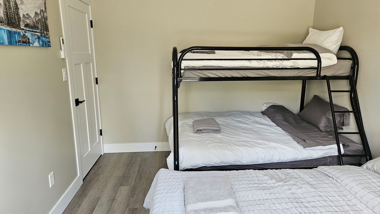 Photo of Bedroom in Lee Creek