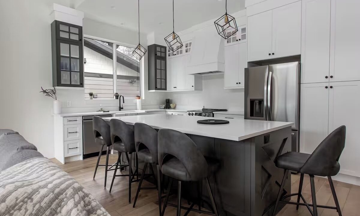 Photo of Kitchen in Youbou