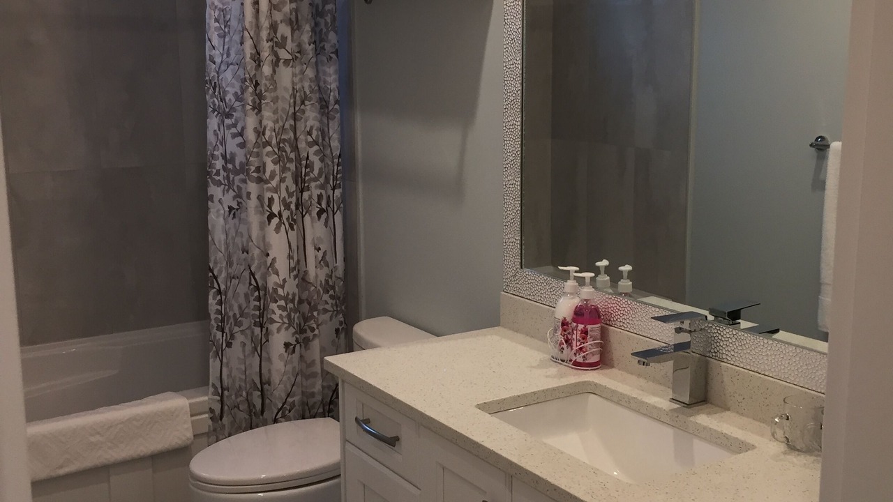 Photo of Bathroom in Arbutus Ridge