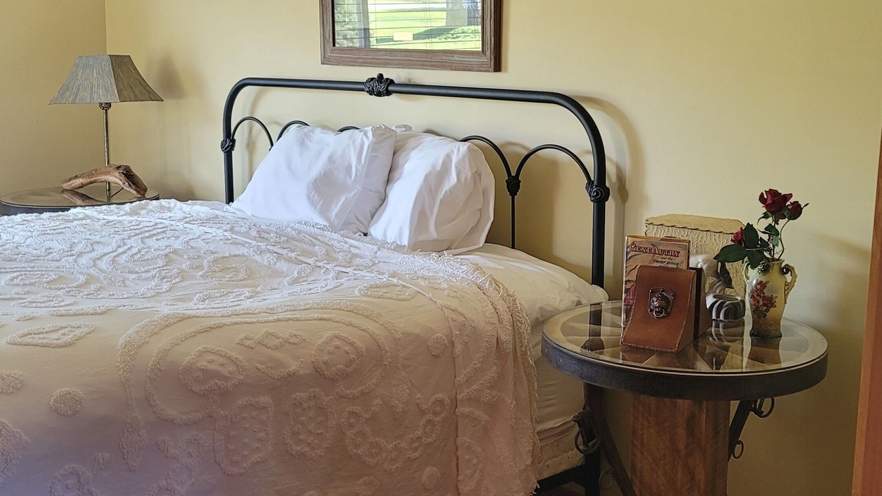 Photo of Bedroom in Saanichton