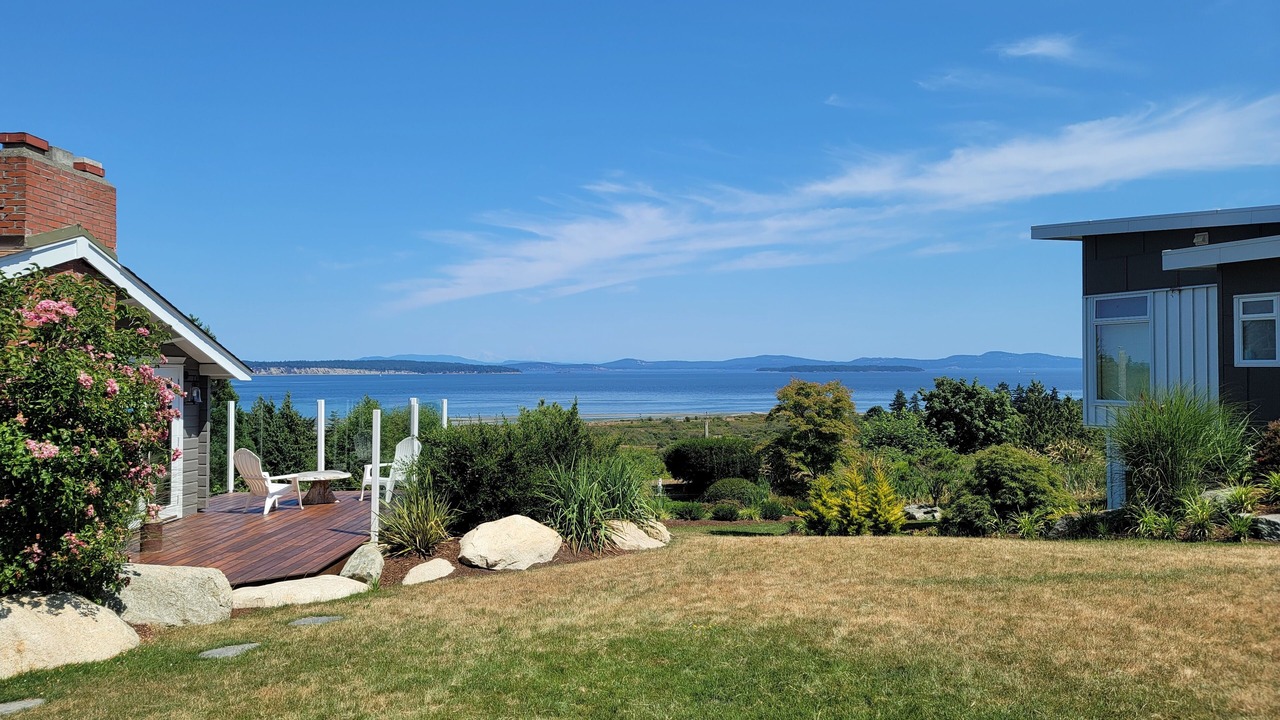 Photo of Patio Balcony in Saanichton