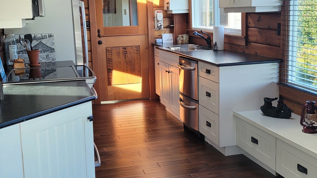 Photo of Kitchen in Saanichton