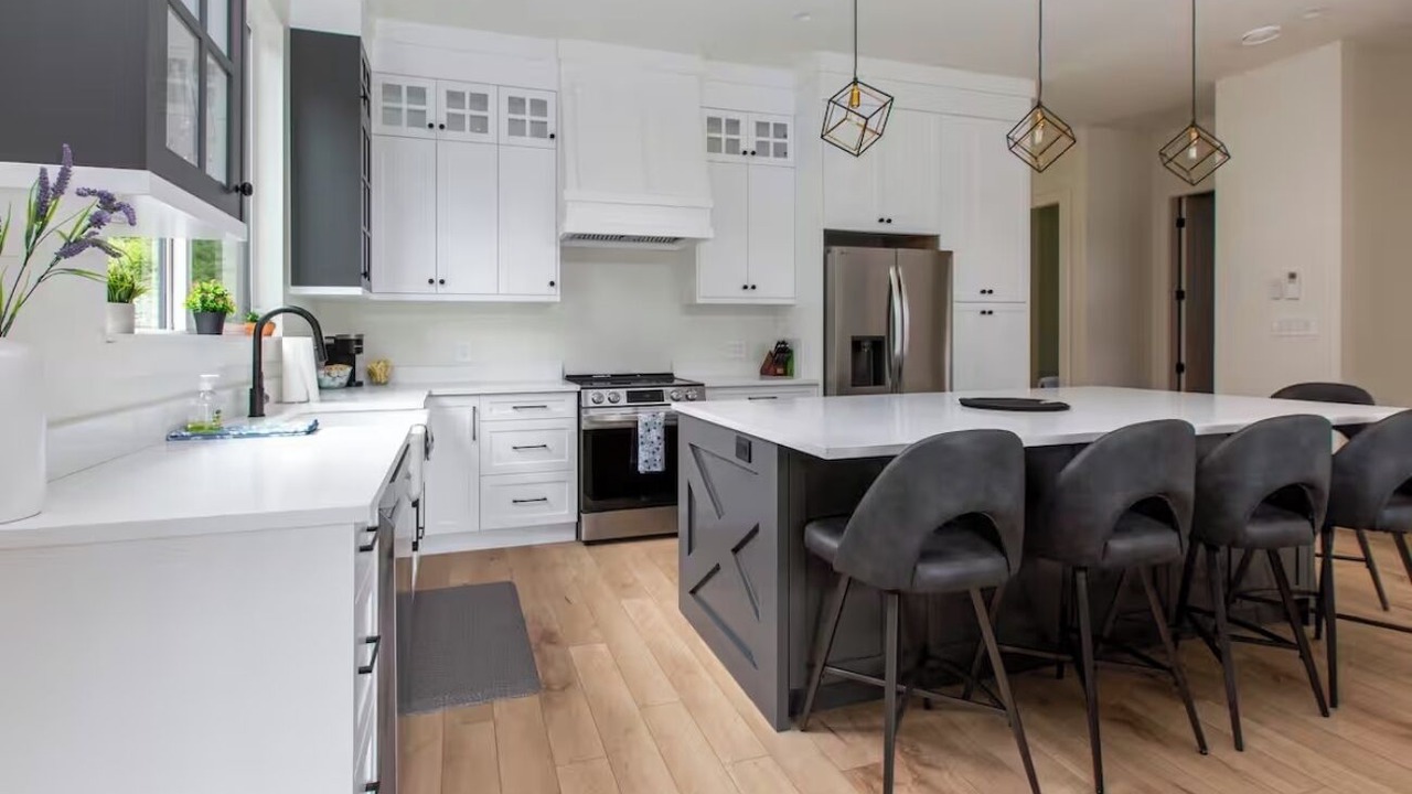 Photo of Kitchen in Youbou
