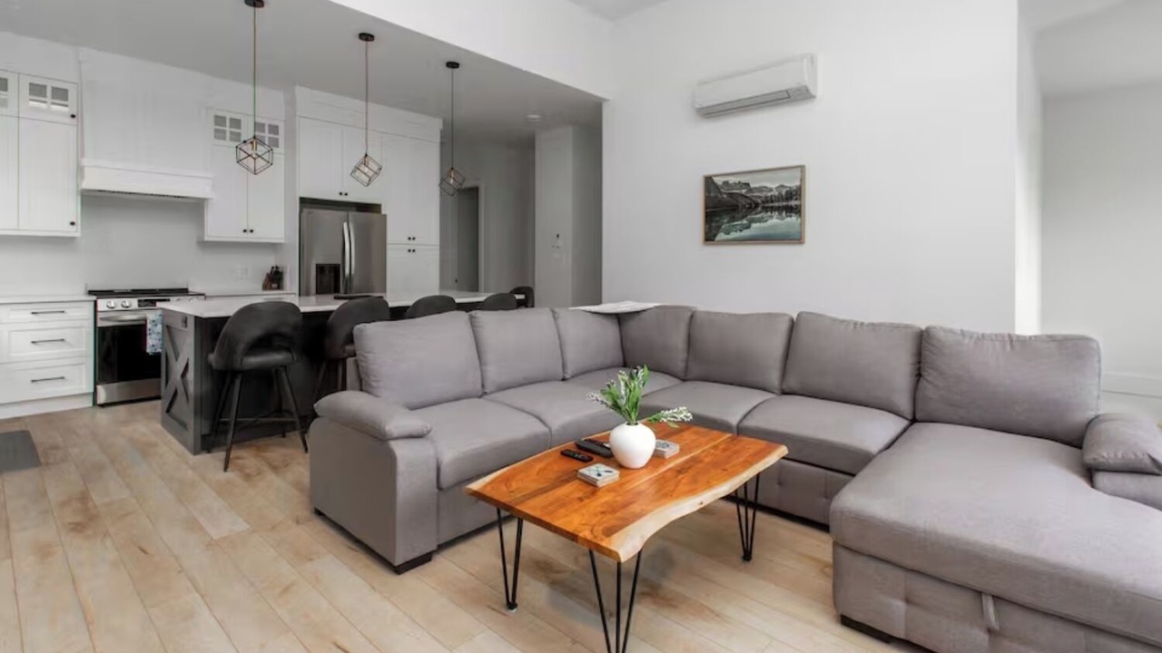Photo of Livingroom in Youbou