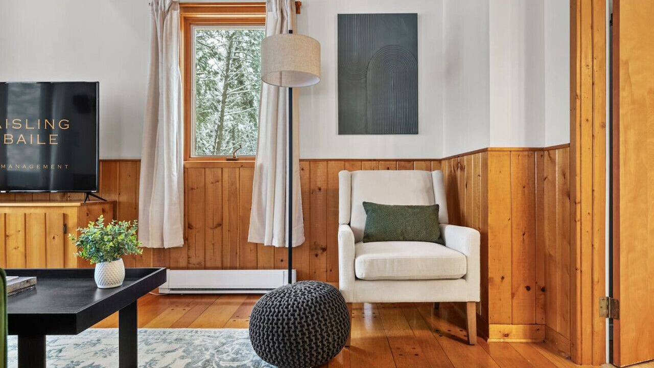 Photo of Bedroom in East Kootenay
