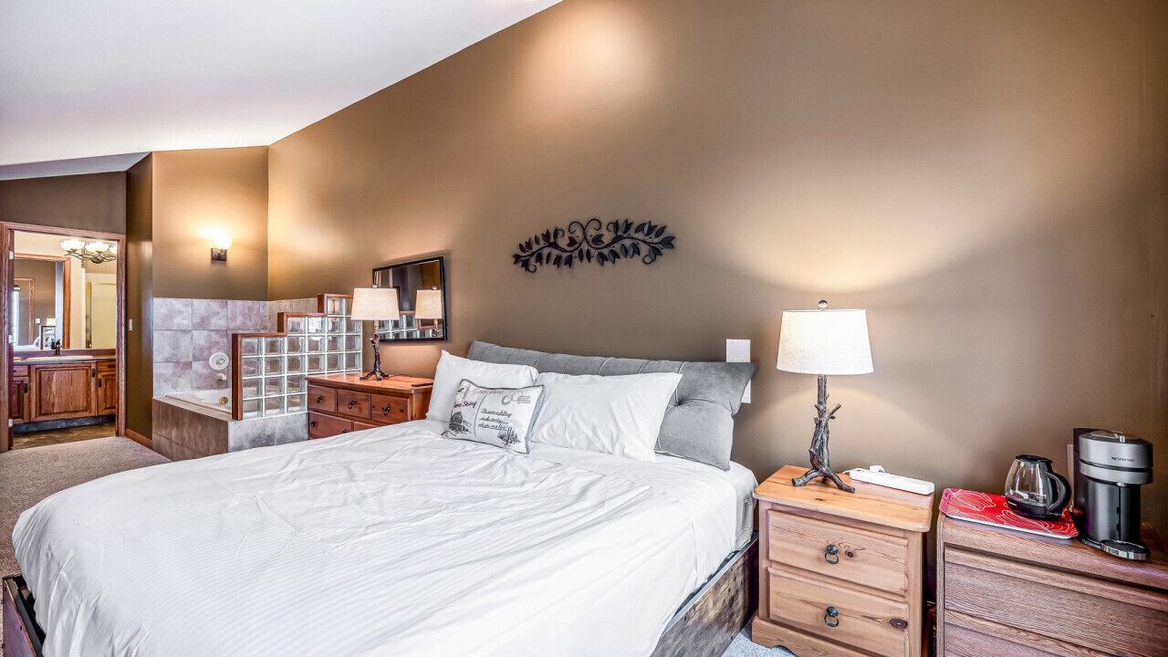 Photo of Bedroom in Big White Ski Resort