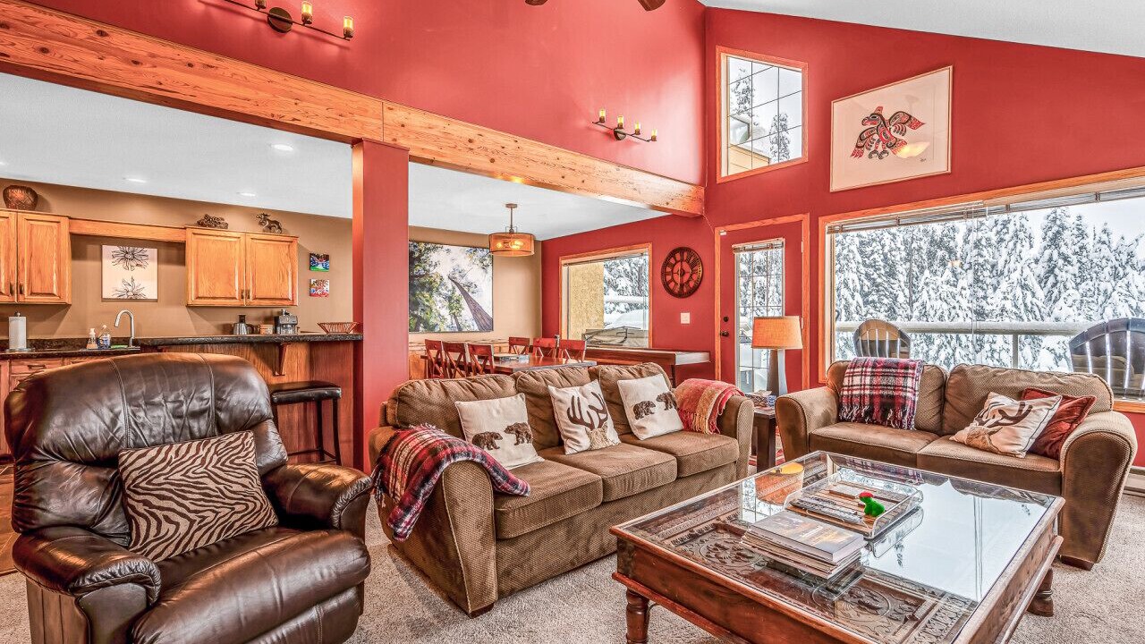 Photo of Livingroom in Big White Ski Resort