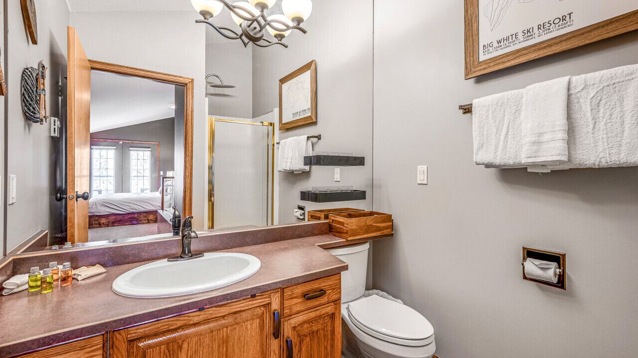 Photo of Bathroom in Big White Ski Resort
