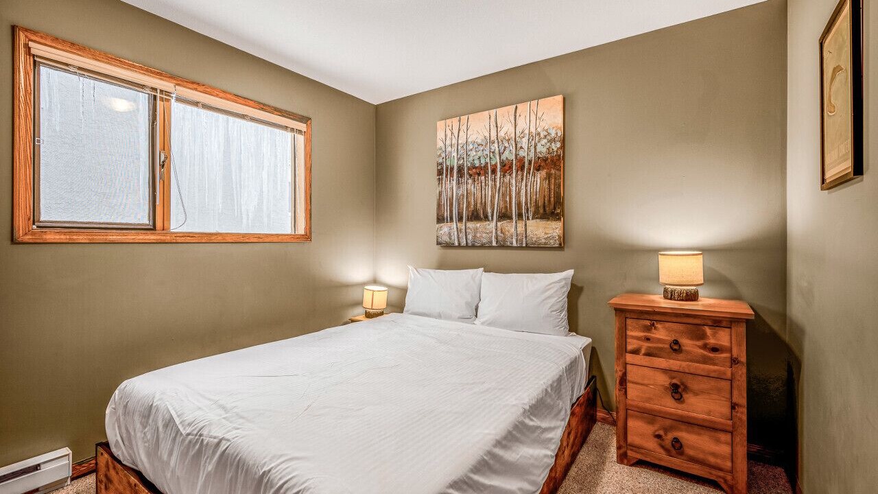 Photo of Bedroom in Big White Ski Resort
