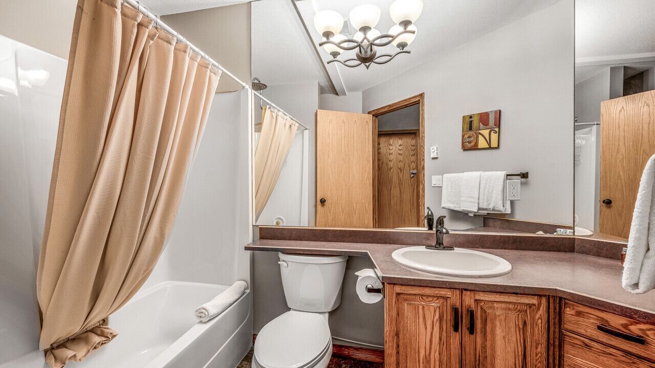 Photo of Bathroom in Big White Ski Resort