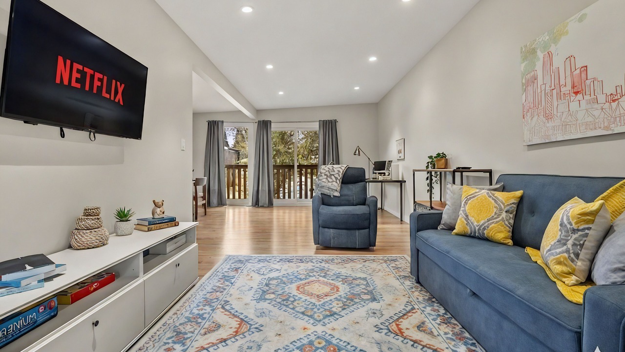 Photo of Livingroom in Tuxedo Park
