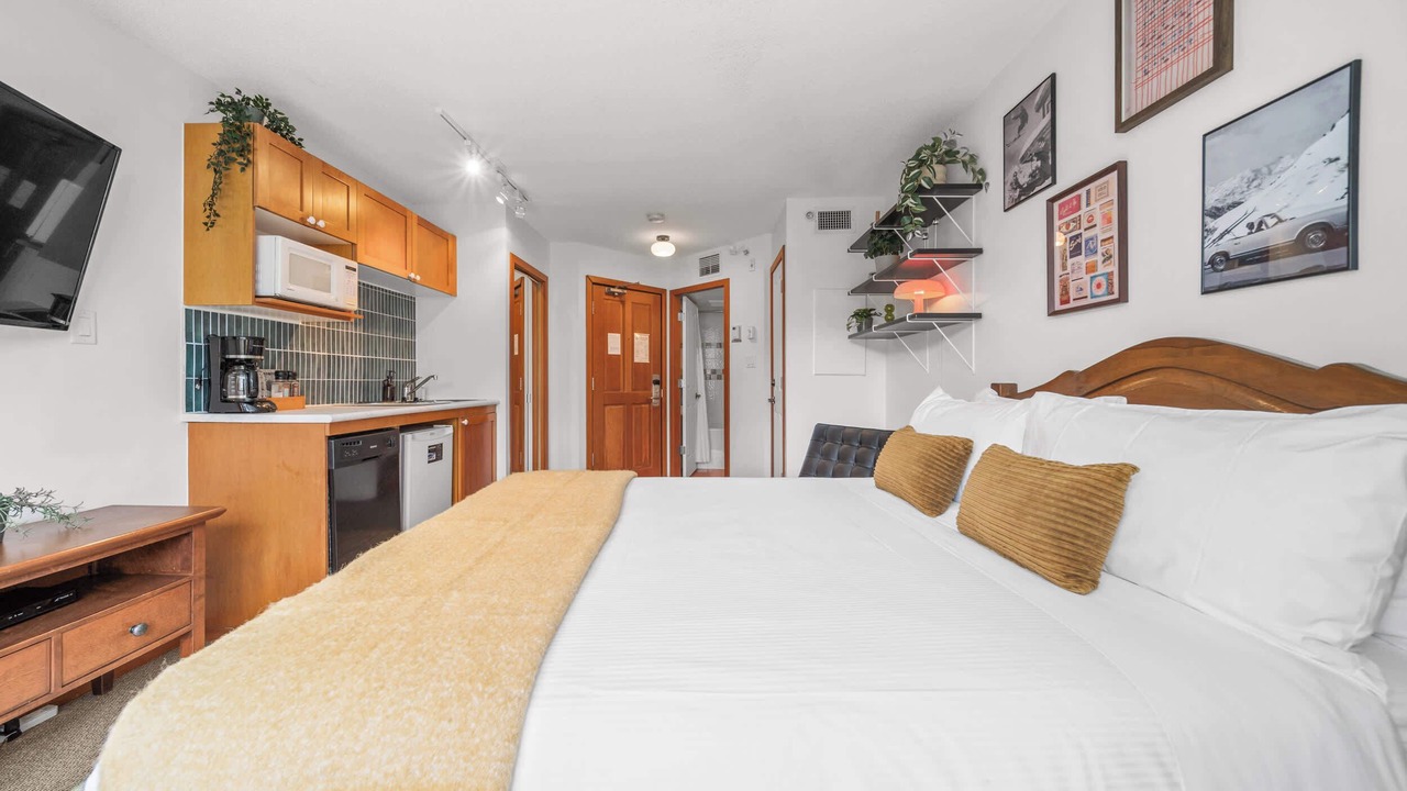 Photo of Bedroom in Whistler Village
