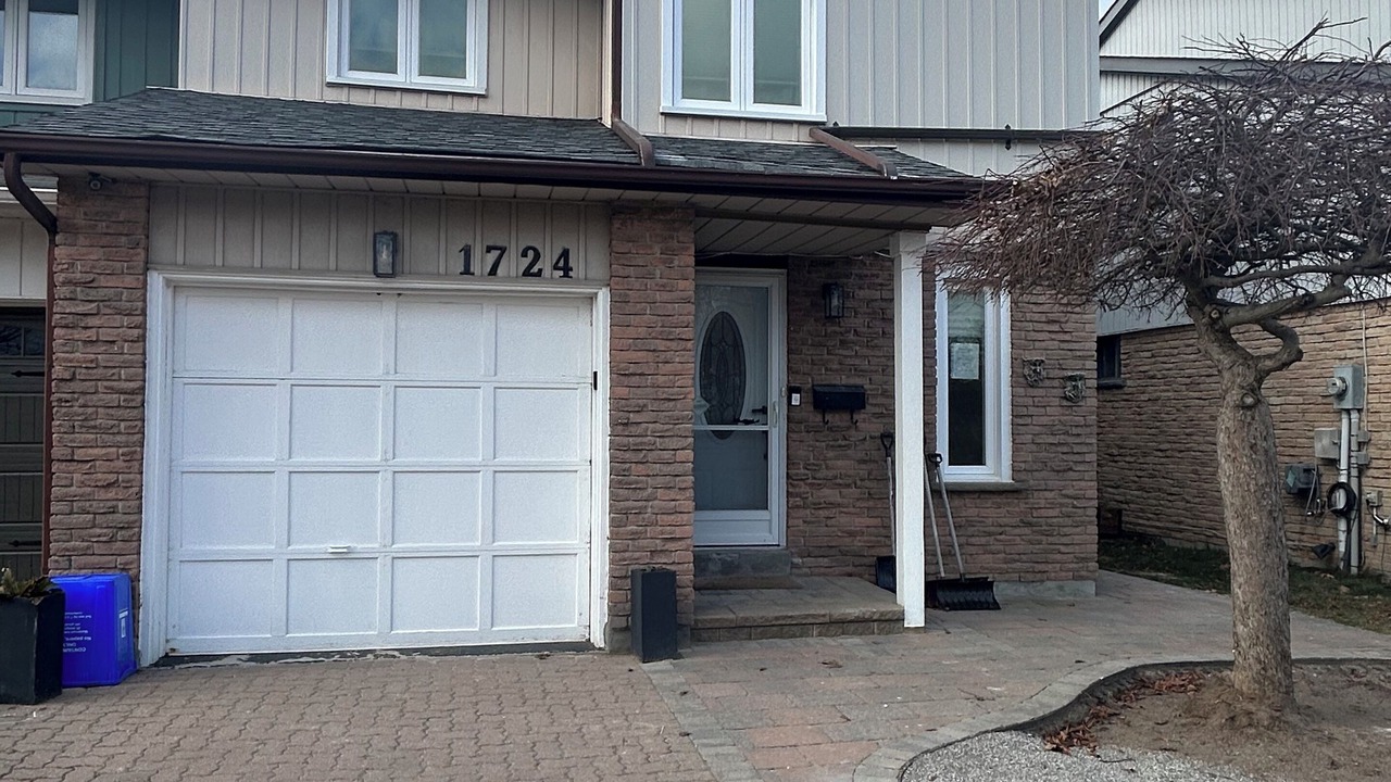 Photo of Outdoor in Pickering