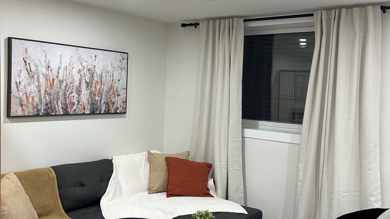 Photo of Livingroom in Pickering