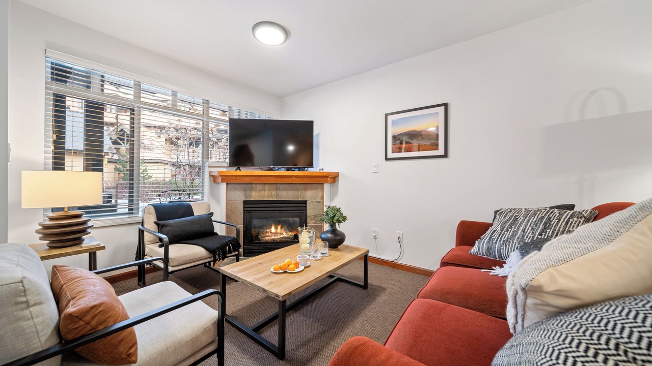 Photo of Livingroom in Whistler Village