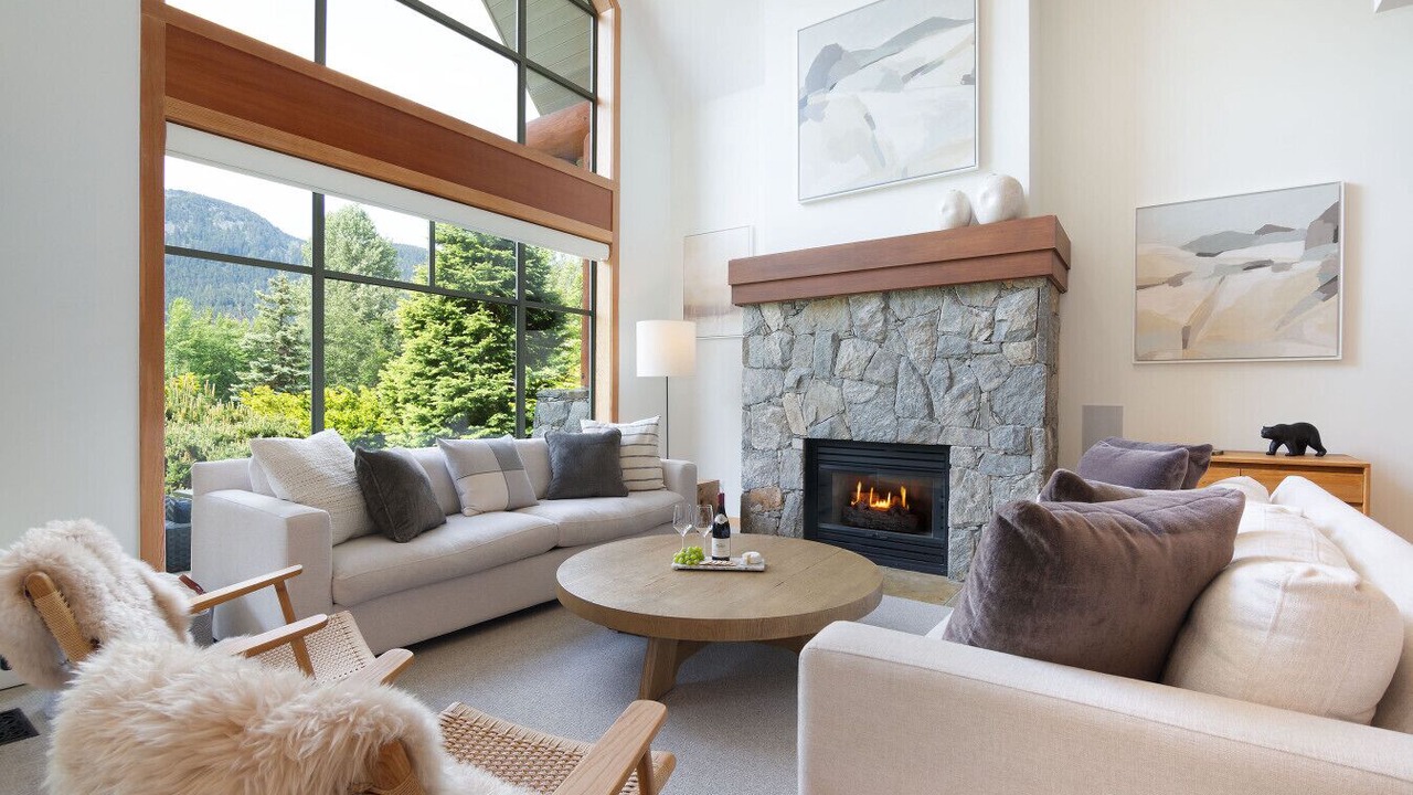 Photo of Livingroom in Whistler