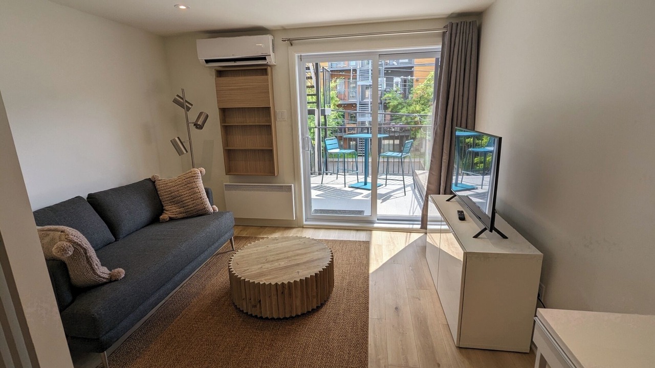 Photo of Livingroom in Marconi-Alexandra